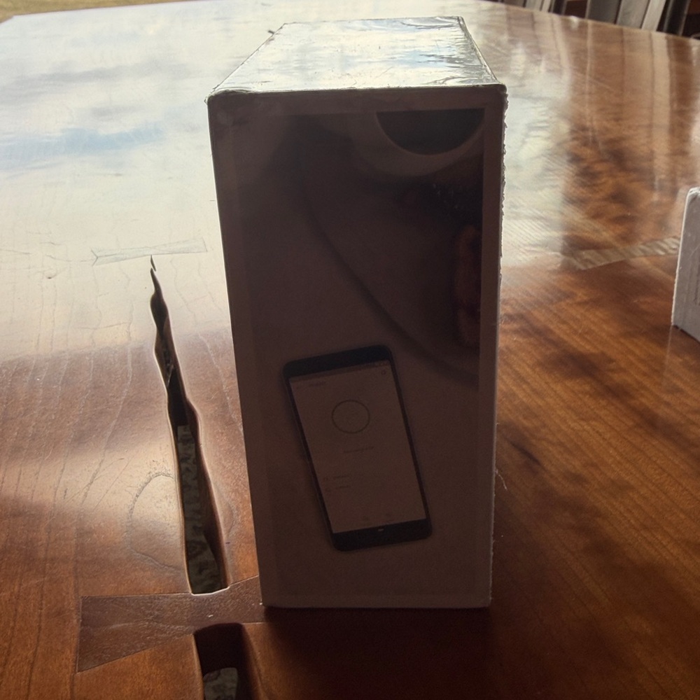 Google Nest Protect Alarm — White with Green Ring - Picture 5 of 5